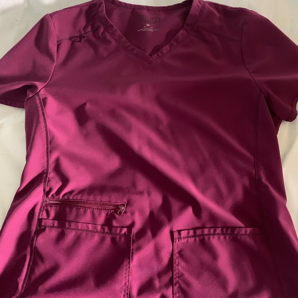Allura scrub set